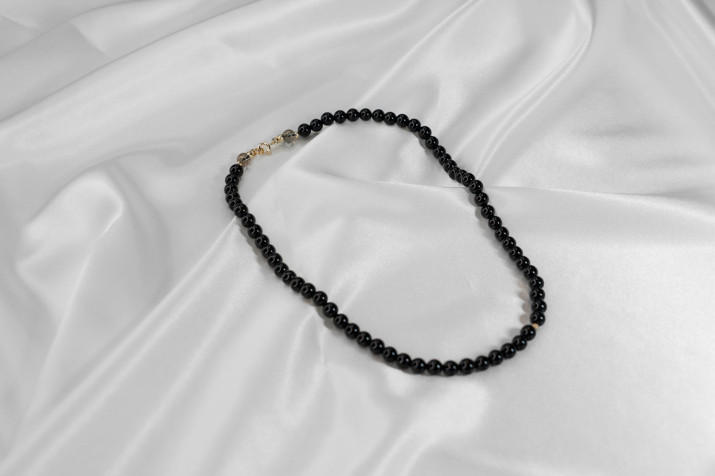 Onyx Halskette  – Die Schlichte Kraft mit funkelndem Highlight