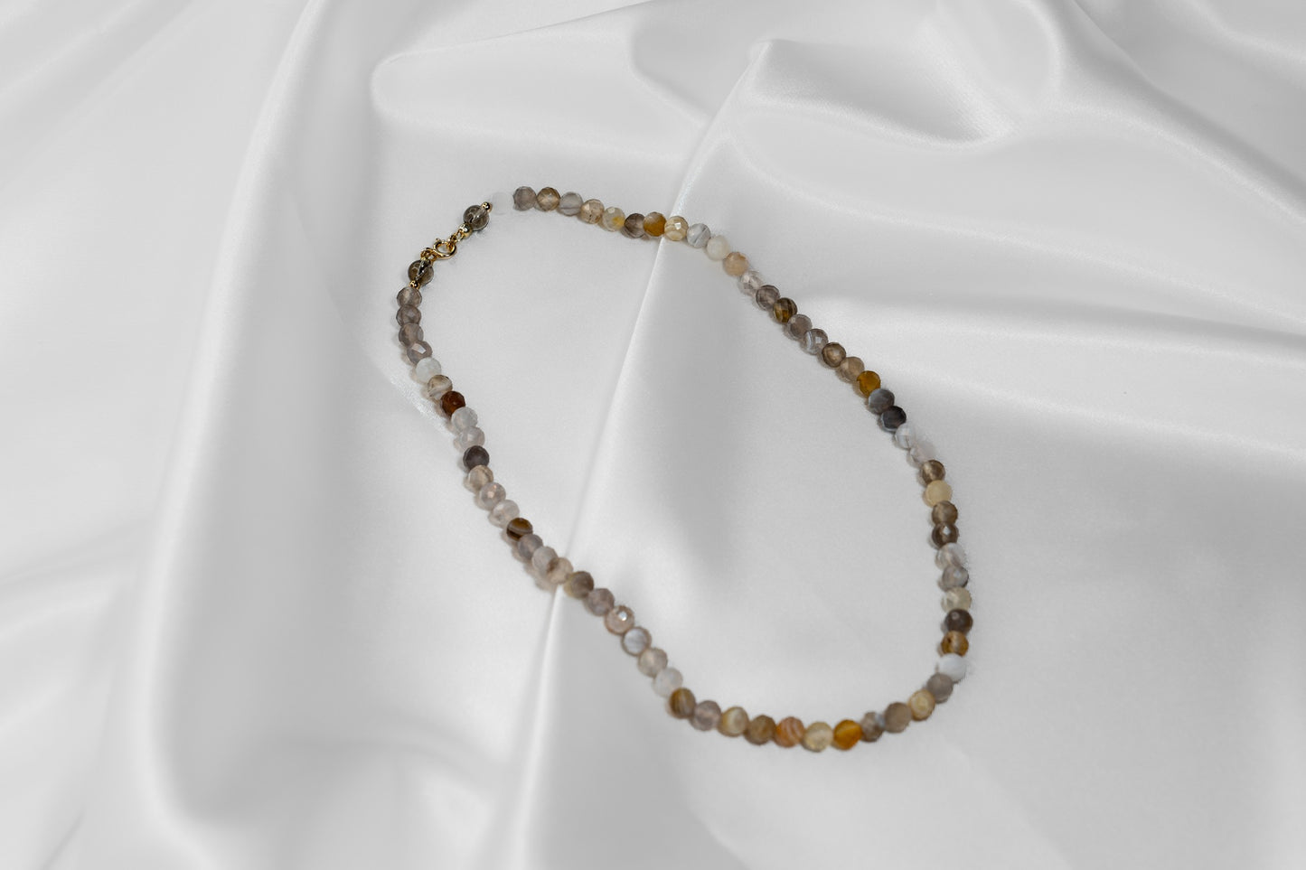 Magisches Farbspiel – Facettierte Mondstein-Rondellen